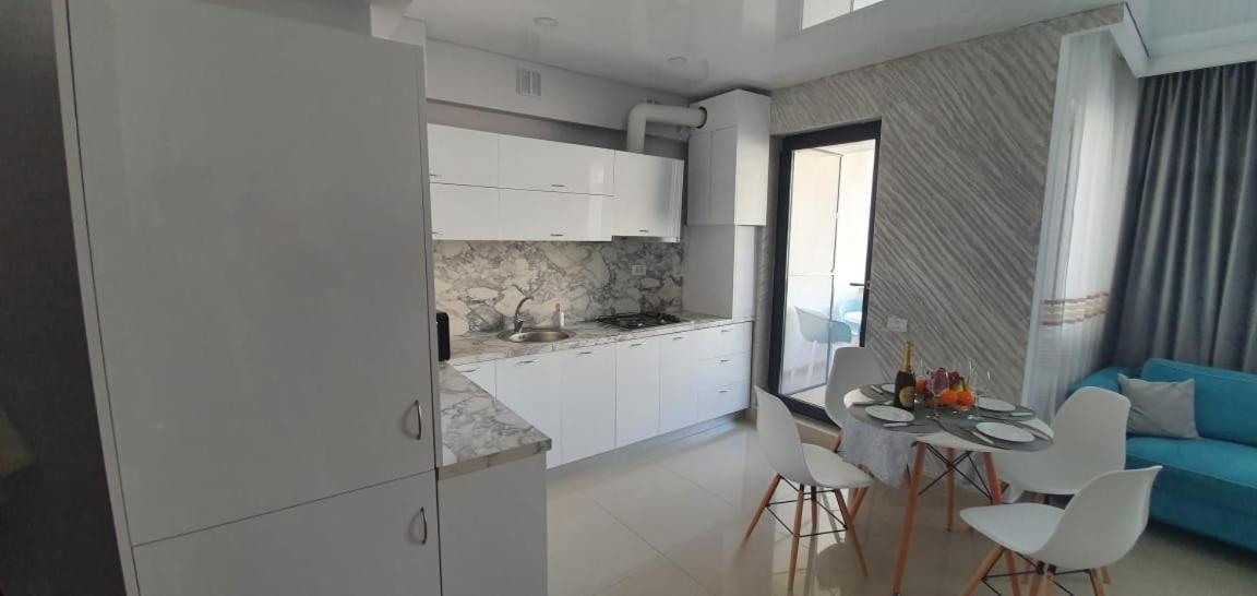 Mamaia Nord Seaside Apartment 那沃达利 外观 照片